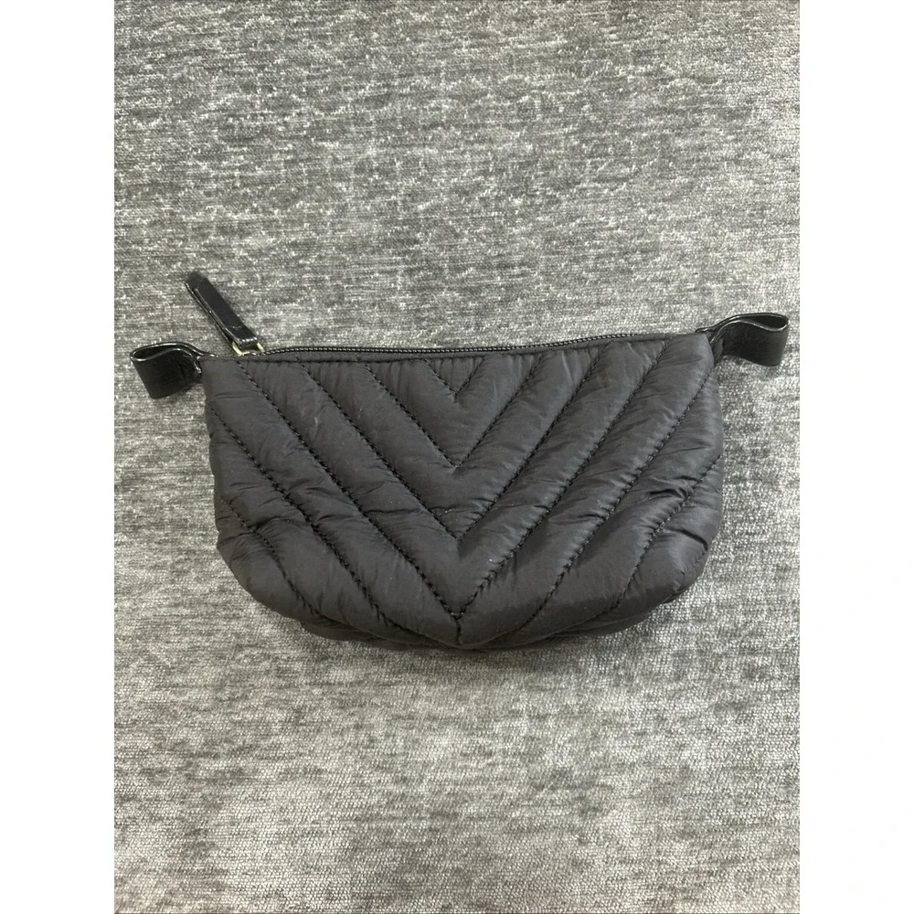 Victoria's Secret Black Quilted Cosmetic Makeup Bag‎ Pouch Chevron Zip Travel